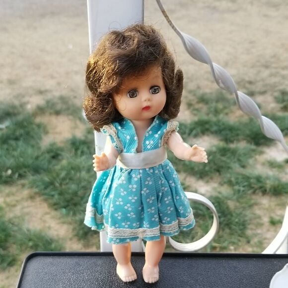 Vintage doll 7" collectable madame Alexander or vogue - Picture 1 of 11